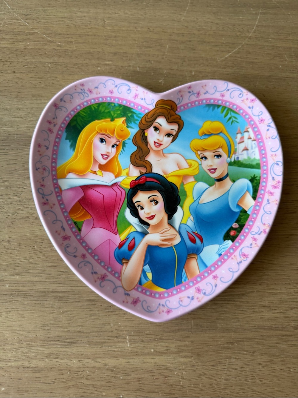 Vintage Y2K Disney Princess, Belle, Snow White, Aurora, Cinderella Plate